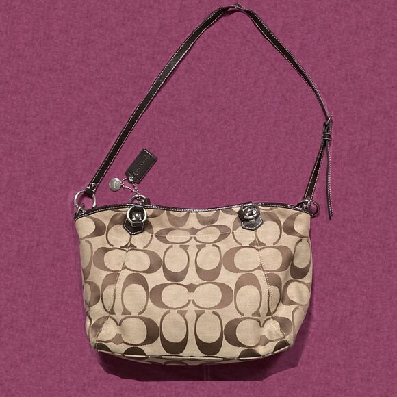 Coach Jacquard Tote Bag # F19203. FIXER - UPPER!!! - Picture 3 of 11